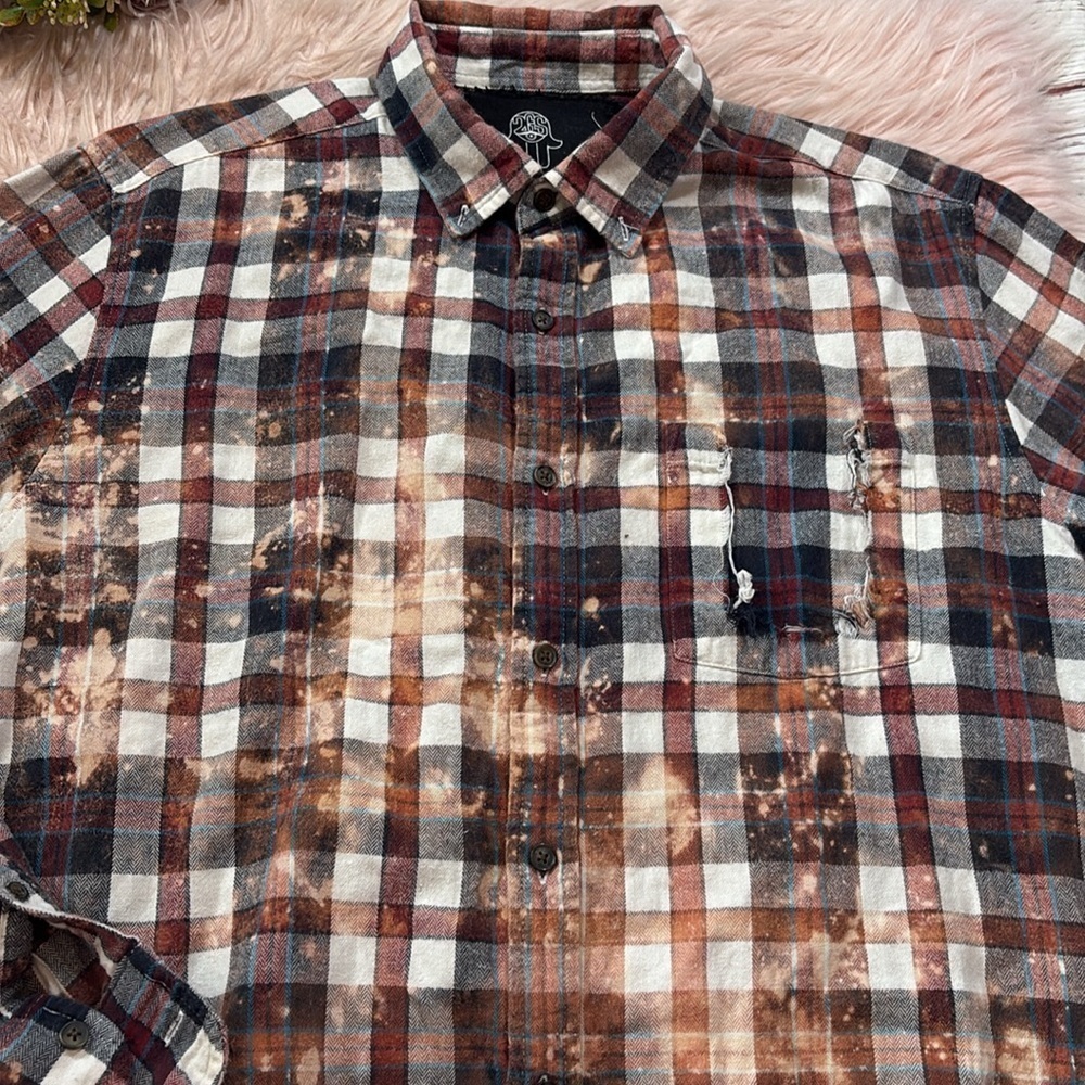 Two Gypsea Souls Unisex Upcycleded Bleached Distressed Flannel Button Down - Picture 4 of 10